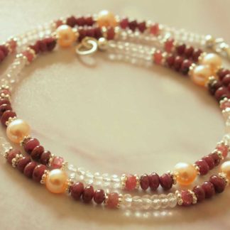 Edelsteinkette aus Rubin, Rosenquarz, Rubellit (rosa Turmalin) und Perle